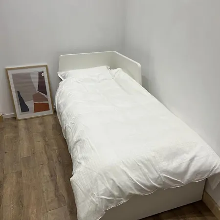 Ultra-central Cozy Flat, Steps From Everything Apartman