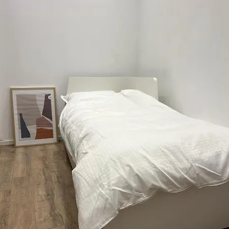 Ultra-central Cozy Flat, Steps From Everything Apartman *