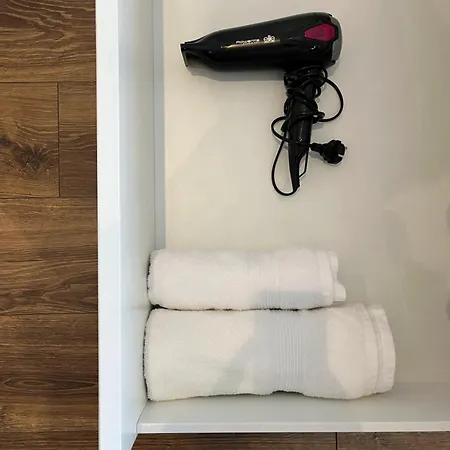 Ultra-central Cozy Flat, Steps From Everything * Kolozsvár