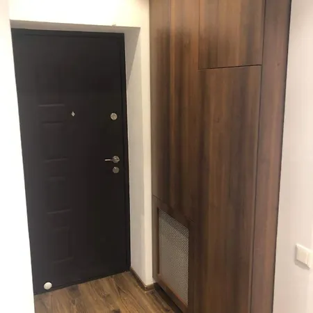 Ultra-central Cozy Flat, Steps From Everything *