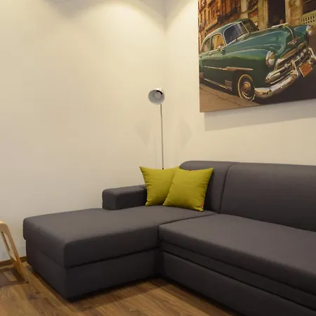 Ultra-central Cozy Flat, Steps From Everything * Kolozsvár