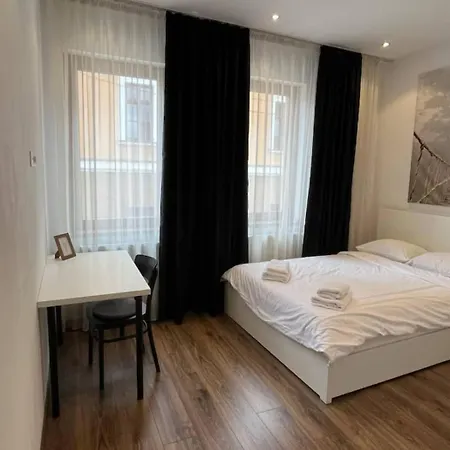 Ultracentral Piata Muzeului Apartmán *