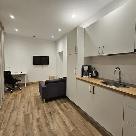 Ultra-central Cozy Flat, Steps From Everything Apartman